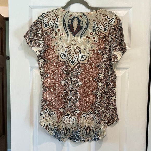 One World Live and Let Live L - Picture 2 of 3